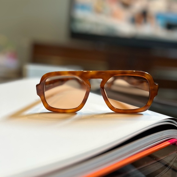 Stylish Brown Sunglasses for Women main image 8